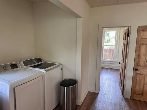 1922 9th SW Cedar Rapids IA 52404