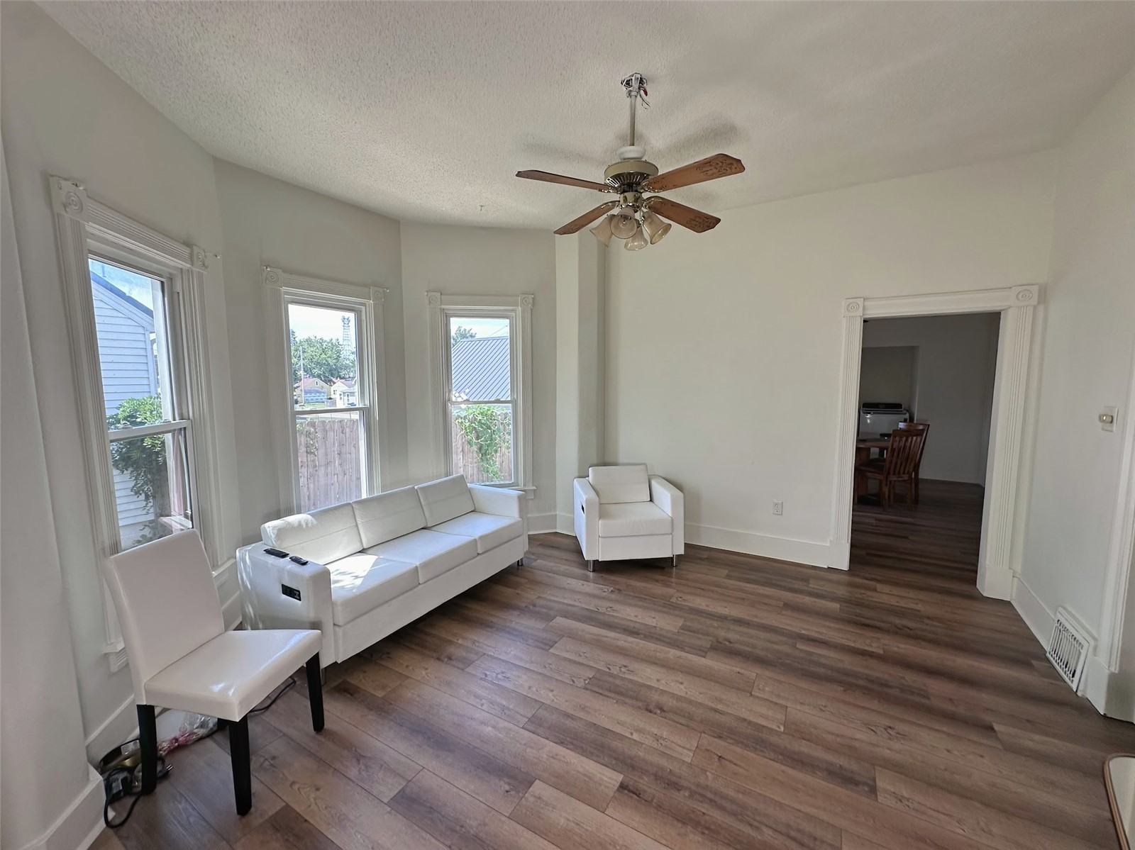 1922 9th SW Cedar Rapids IA 52404
