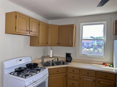 1922 9th SW Cedar Rapids IA 52404