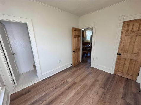 1922 9th SW Cedar Rapids IA 52404