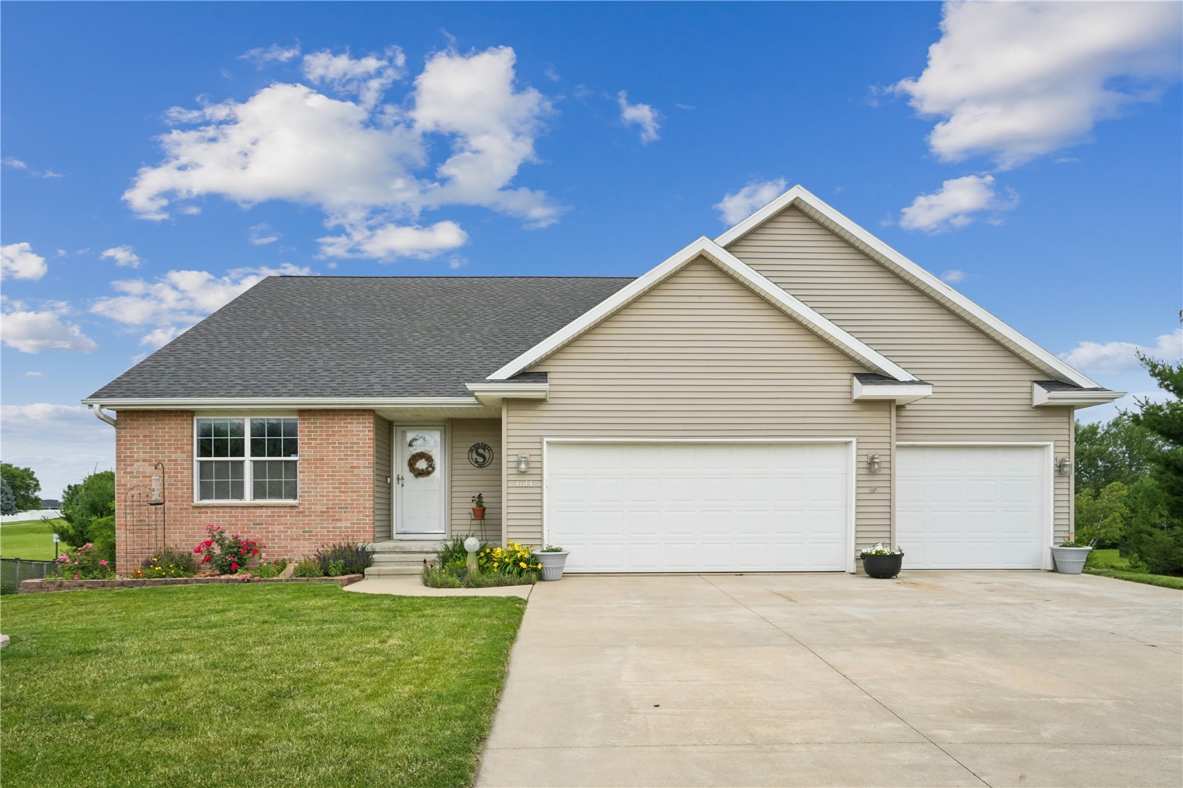 4614 Adams Court NE Cedar Rapids IA 52411