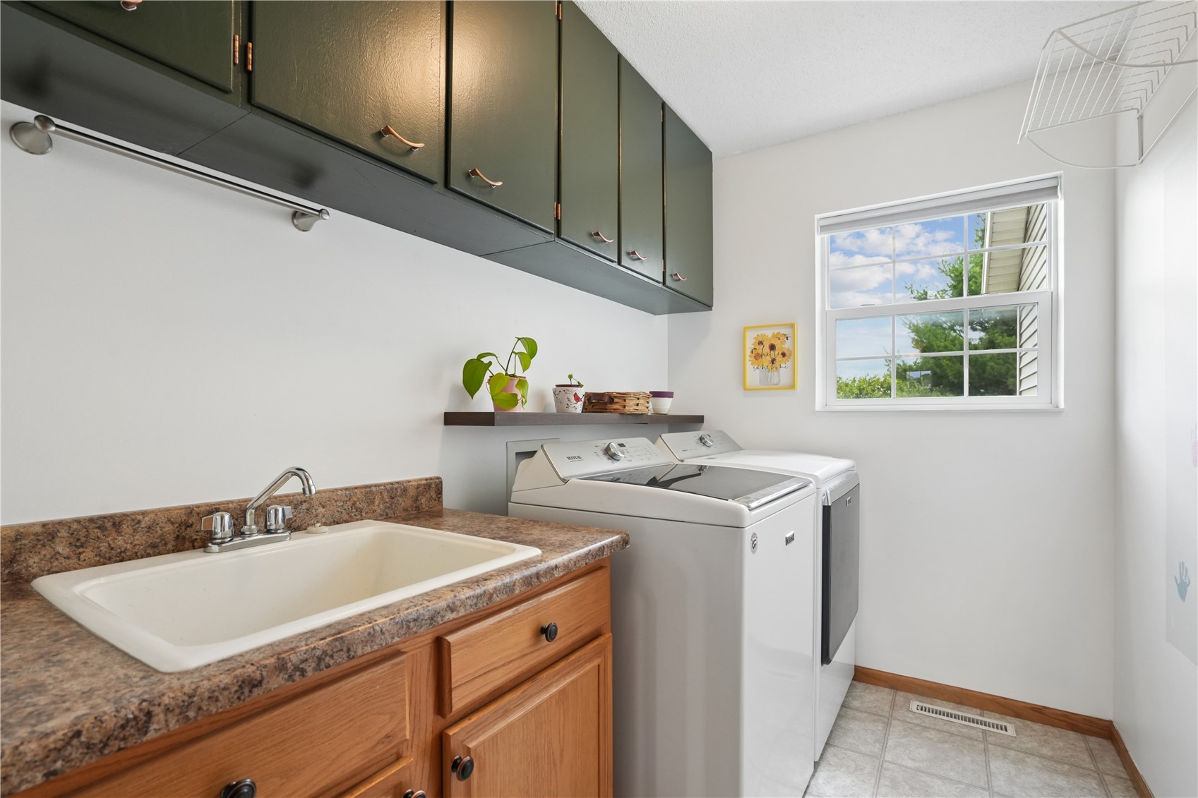 4614 Adams Court NE Cedar Rapids IA 52411