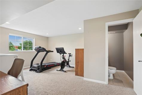 4614 Adams Court NE Cedar Rapids IA 52411