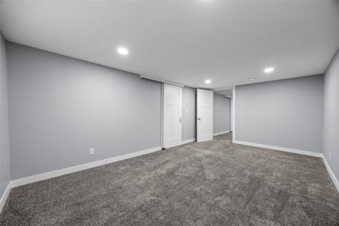 1006 E 1st Street Anamosa IA 52205