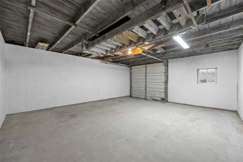 1006 E 1st Street Anamosa IA 52205