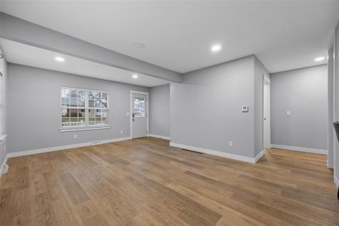 1006 E 1st Street Anamosa IA 52205