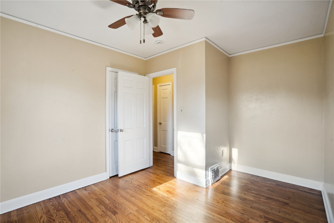 2015 F Avenue NE Cedar Rapids IA 52402