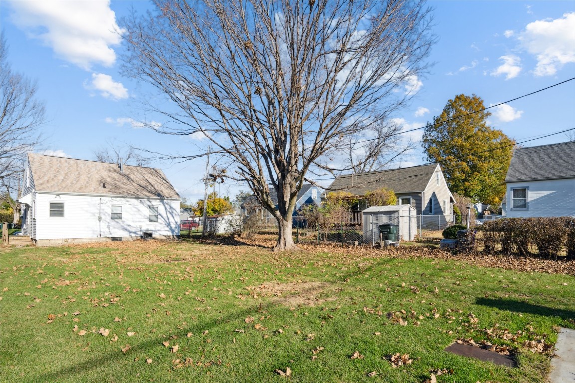2015 F Avenue NE Cedar Rapids IA 52402