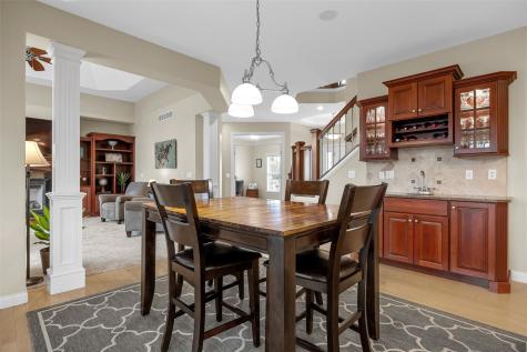 450 Hickory Court Robins IA 52328