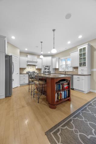 450 Hickory Court Robins IA 52328
