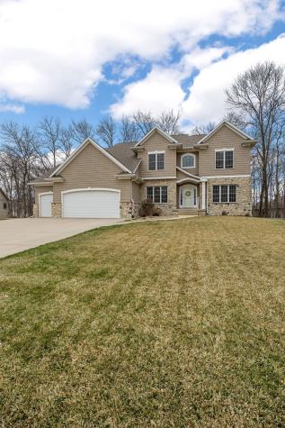 450 Hickory Court Robins IA 52328