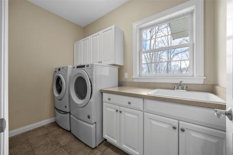 450 Hickory Court Robins IA 52328