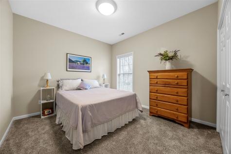 450 Hickory Court Robins IA 52328