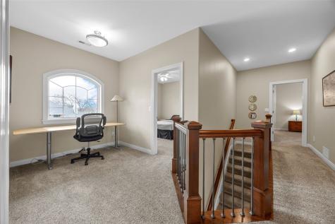 450 Hickory Court Robins IA 52328