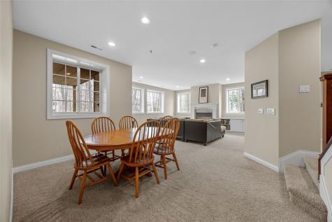 450 Hickory Court Robins IA 52328