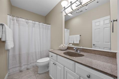 450 Hickory Court Robins IA 52328