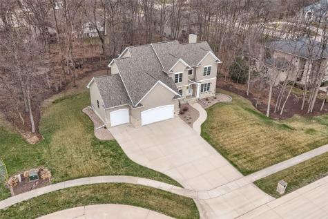 450 Hickory Court Robins IA 52328
