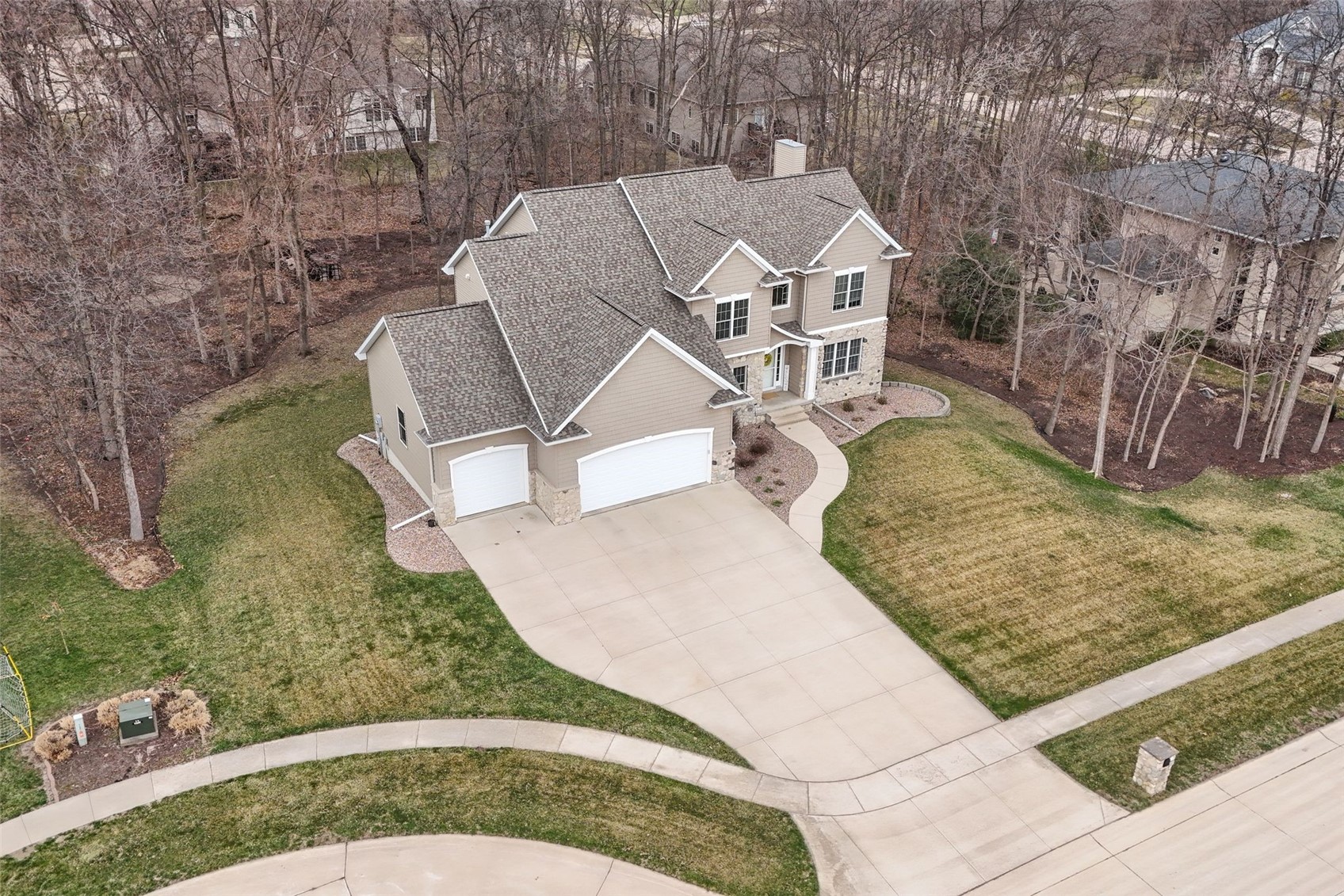 450 Hickory Court Robins IA 52328