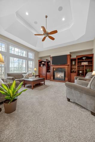 450 Hickory Court Robins IA 52328