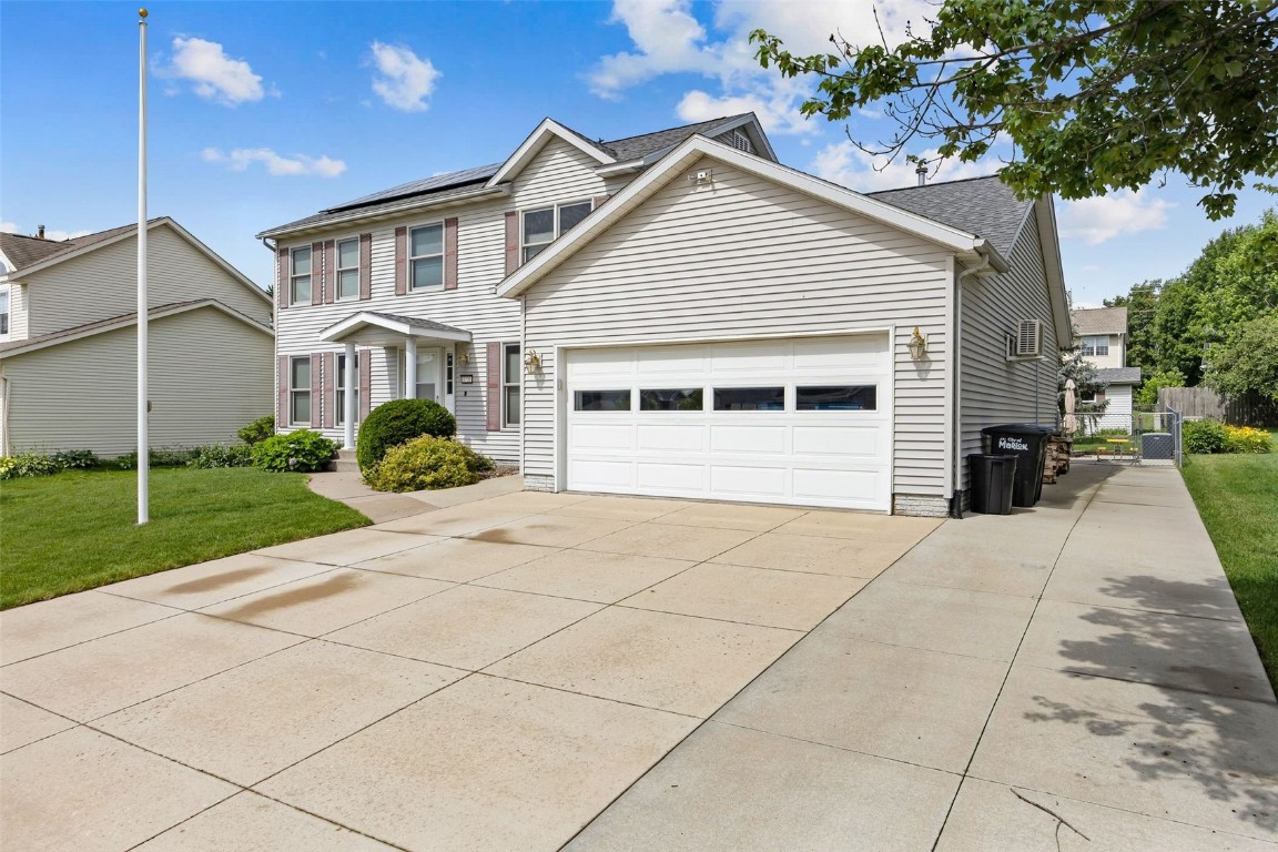 1720 Charleston Drive Marion IA 52302