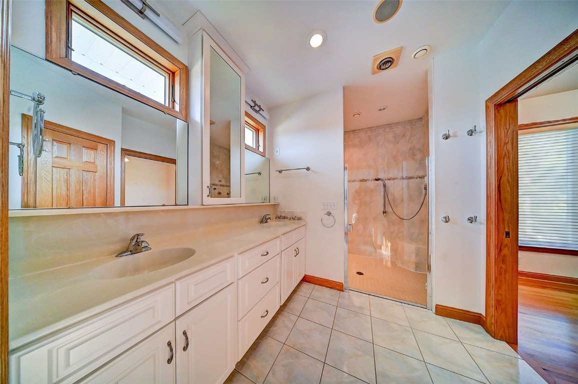 122 Lakota Court NE Cedar Rapids IA 52402