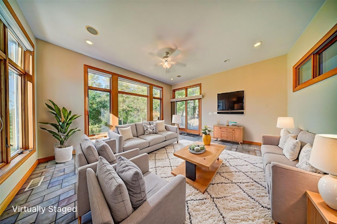 122 Lakota Court NE Cedar Rapids IA 52402