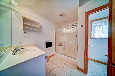 122 Lakota Court NE Cedar Rapids IA 52402