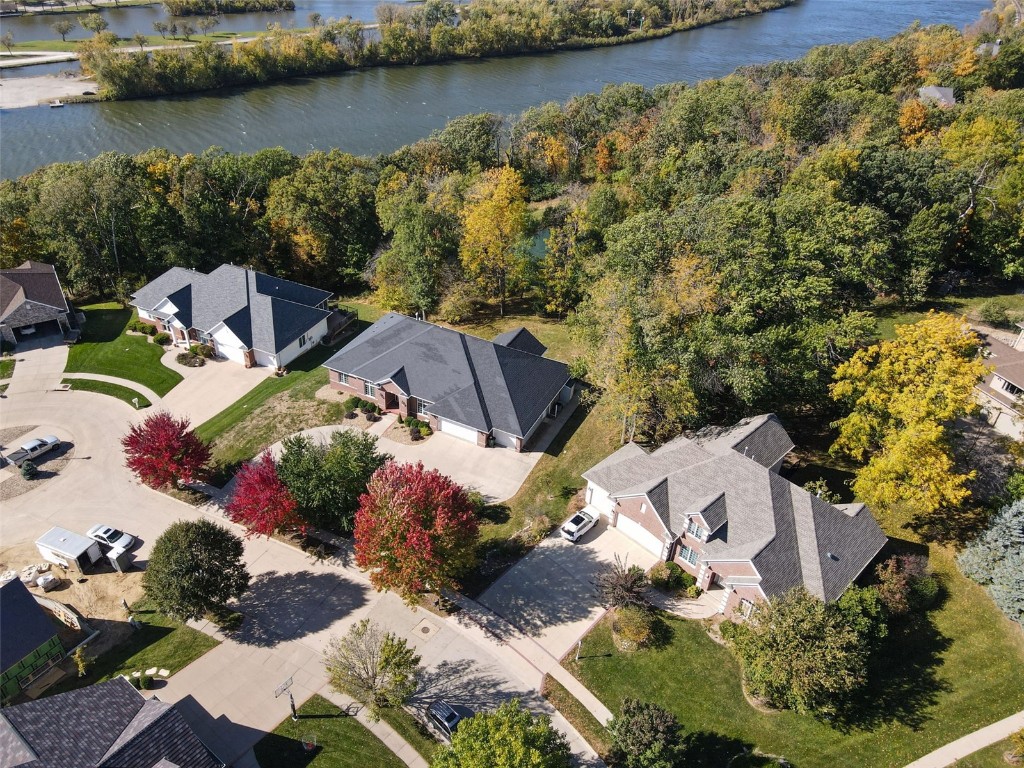 122 Lakota Court NE Cedar Rapids IA 52402