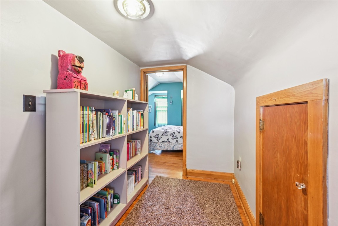211 Fremont Street Blairstown IA 52209