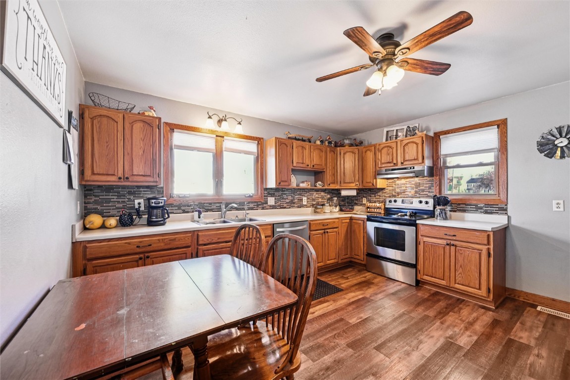 211 Fremont Street Blairstown IA 52209