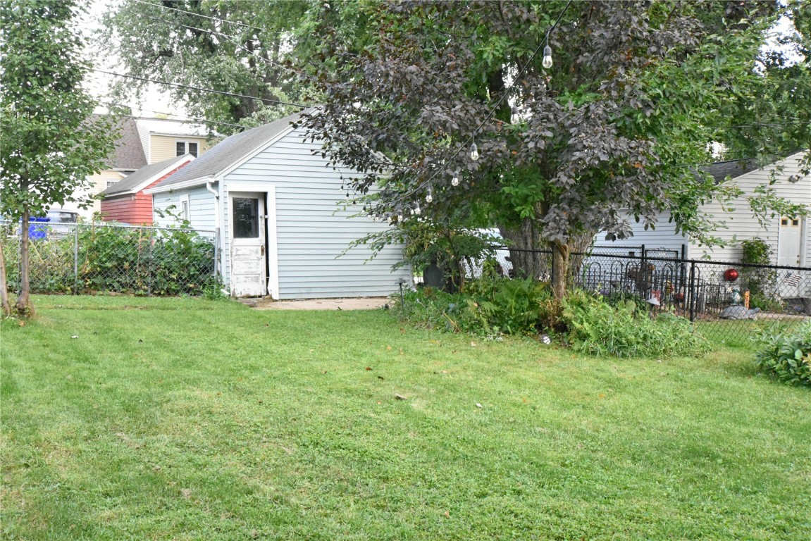 2121 E Avenue NE Cedar Rapids IA 52402