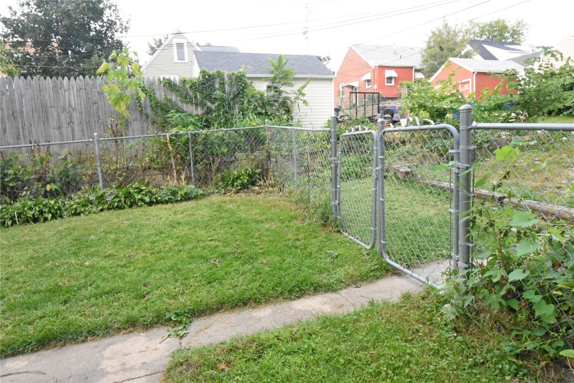 2121 E Avenue NE Cedar Rapids IA 52402