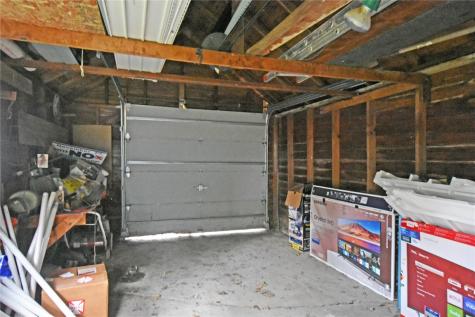 2121 E Avenue NE Cedar Rapids IA 52402