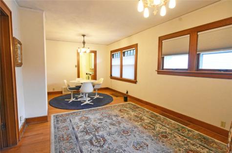 2121 E Avenue NE Cedar Rapids IA 52402
