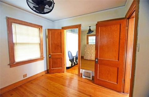 2121 E Avenue NE Cedar Rapids IA 52402
