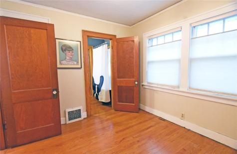 2121 E Avenue NE Cedar Rapids IA 52402