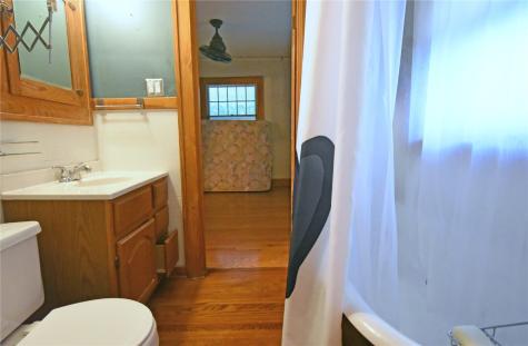 2121 E Avenue NE Cedar Rapids IA 52402
