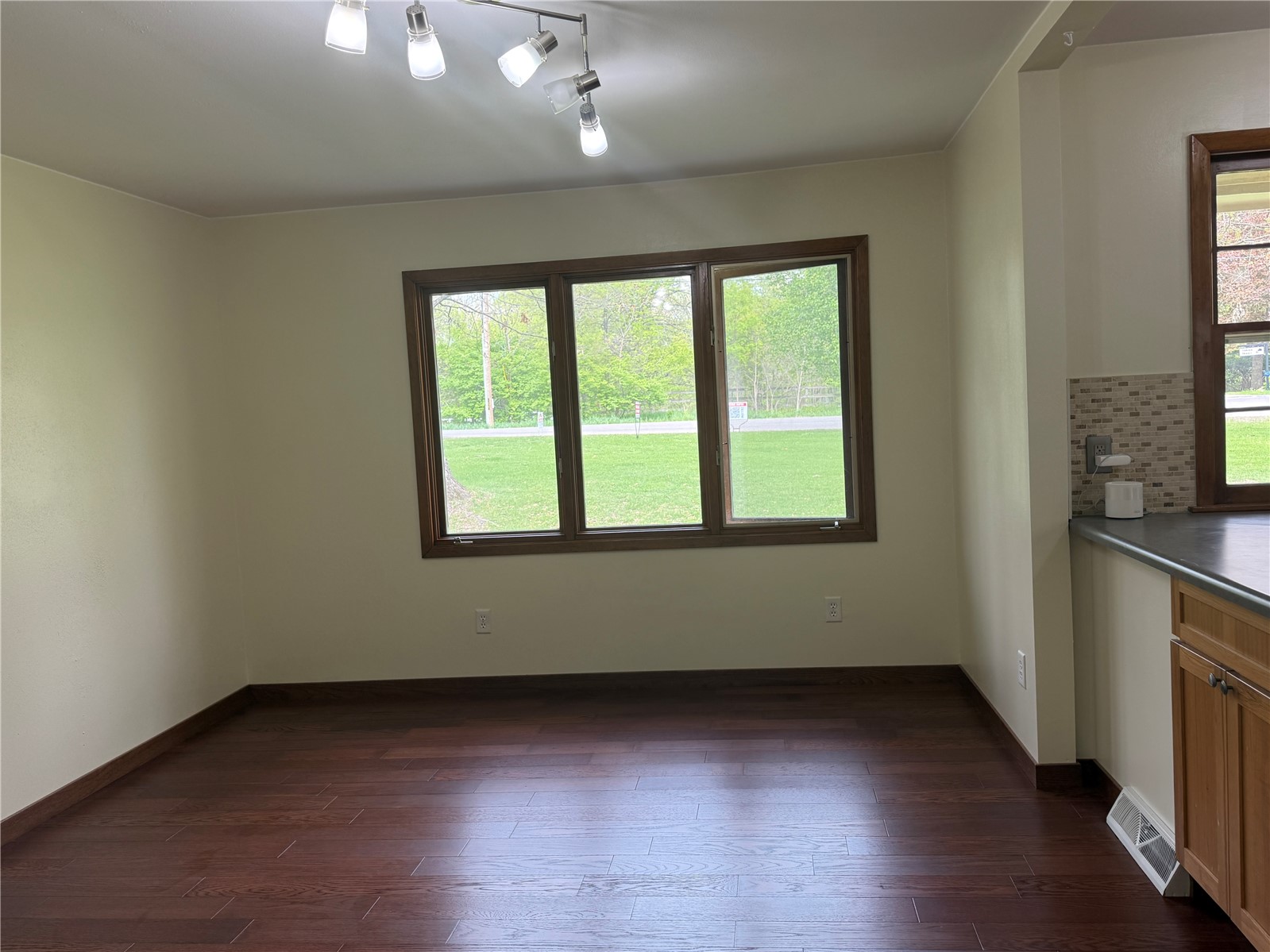4261 Oak Leaf Lane NE Iowa City IA 52240