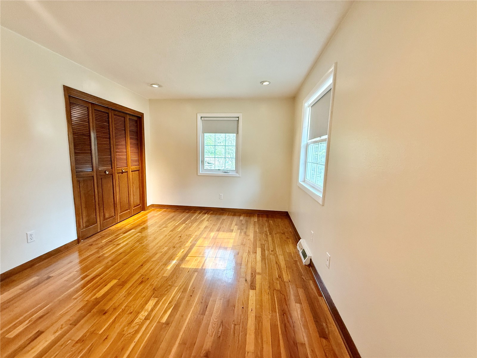 4261 Oak Leaf Lane NE Iowa City IA 52240