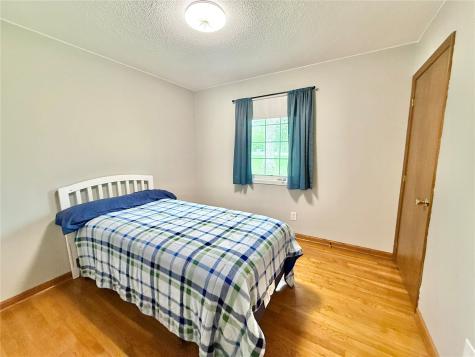4261 Oak Leaf Lane NE Iowa City IA 52240