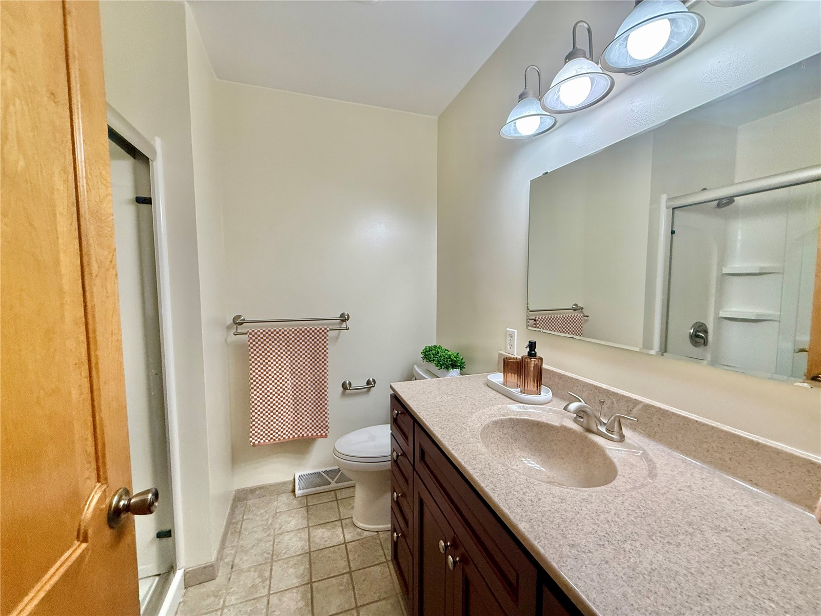 4261 Oak Leaf Lane NE Iowa City IA 52240