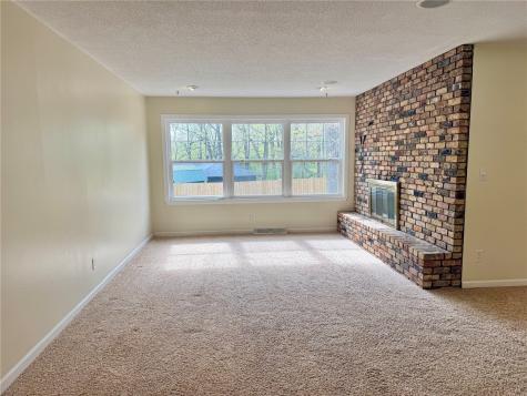 4261 Oak Leaf Lane NE Iowa City IA 52240
