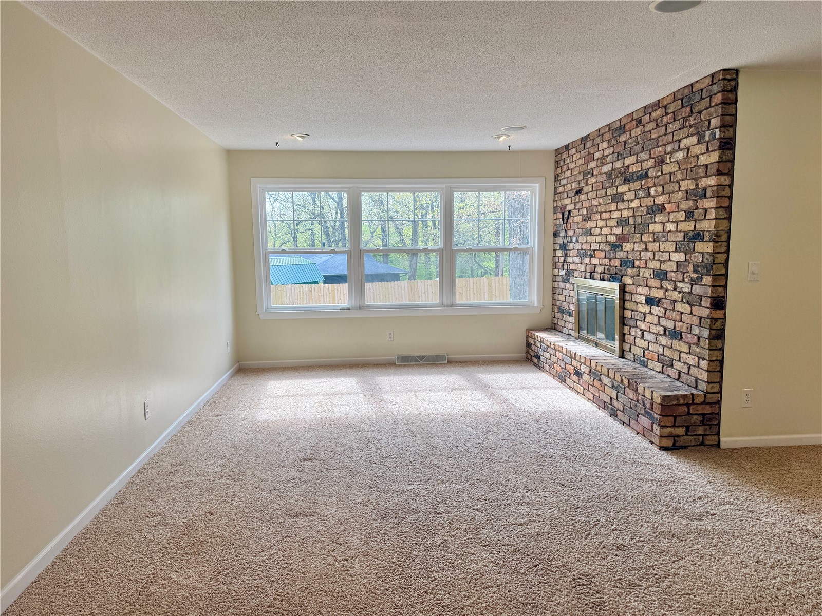 4261 Oak Leaf Lane NE Iowa City IA 52240