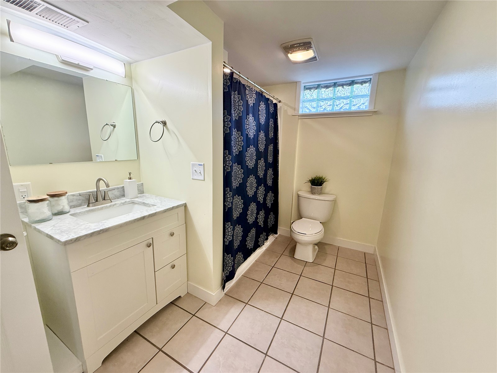 4261 Oak Leaf Lane NE Iowa City IA 52240