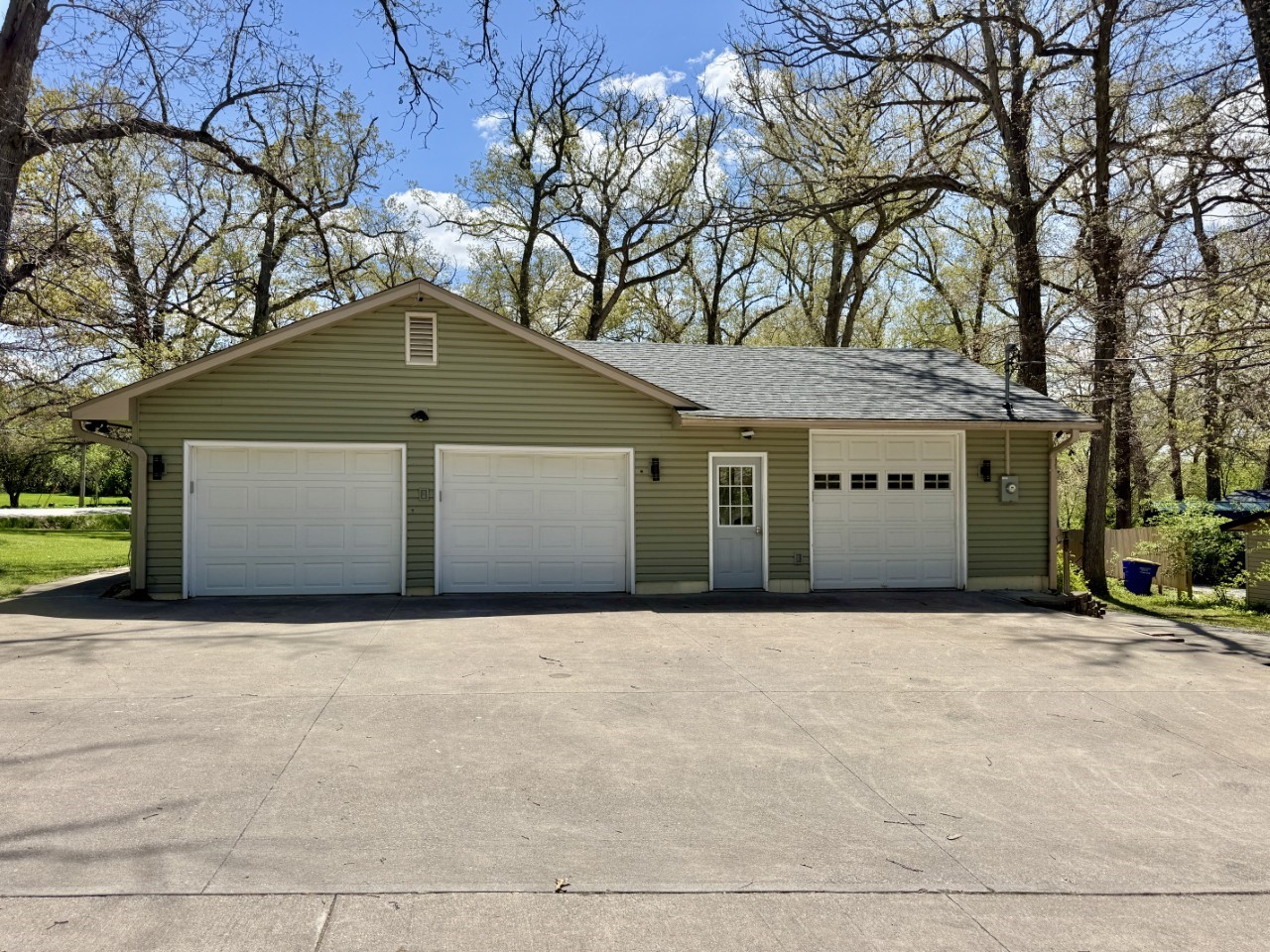 4261 Oak Leaf Lane NE Iowa City IA 52240