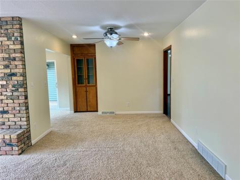 4261 Oak Leaf Lane NE Iowa City IA 52240