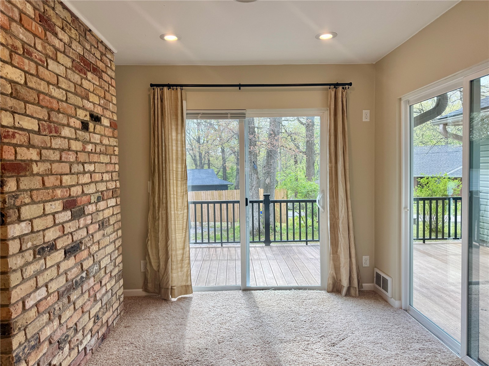 4261 Oak Leaf Lane NE Iowa City IA 52240