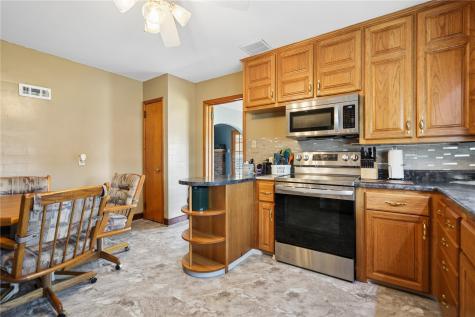 405 Washington Lowden IA 52255