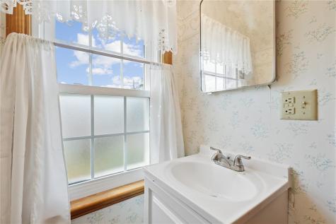 405 Washington Lowden IA 52255