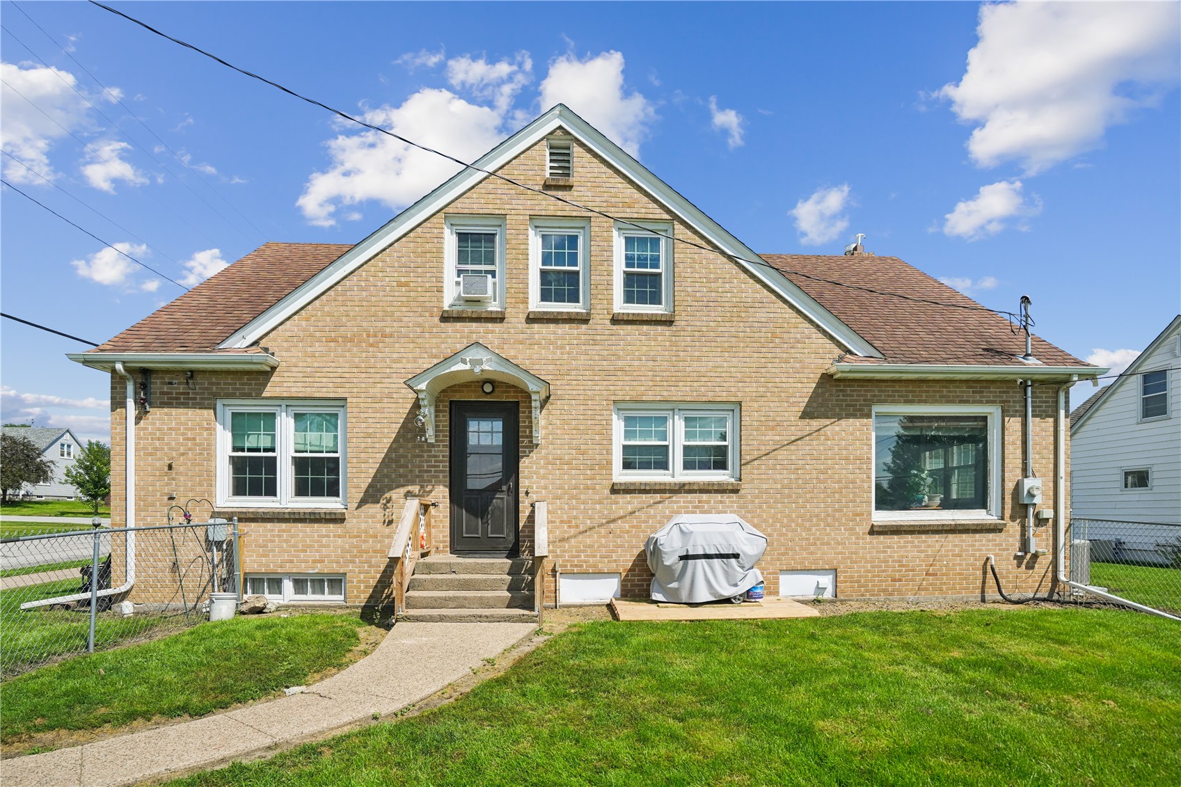 405 Washington Lowden IA 52255